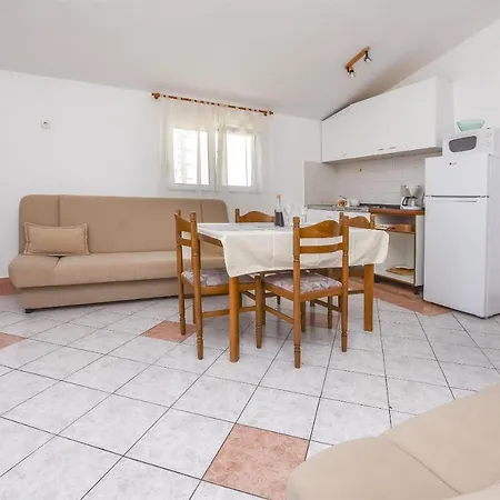 Zvonko Apartment *