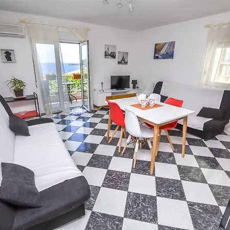Zvonko Apartment *