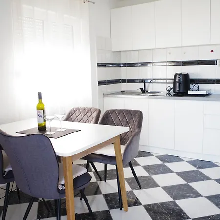 Apartment Zvonko *